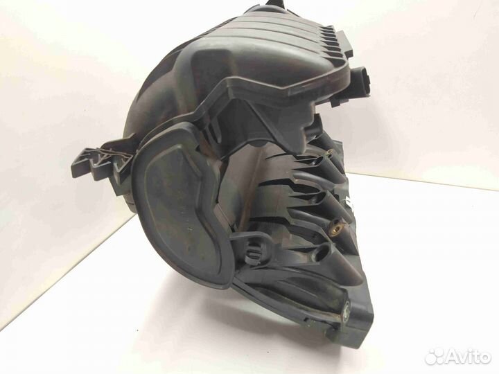 Впускной коллектор Peugeot 307 2002 9635885080