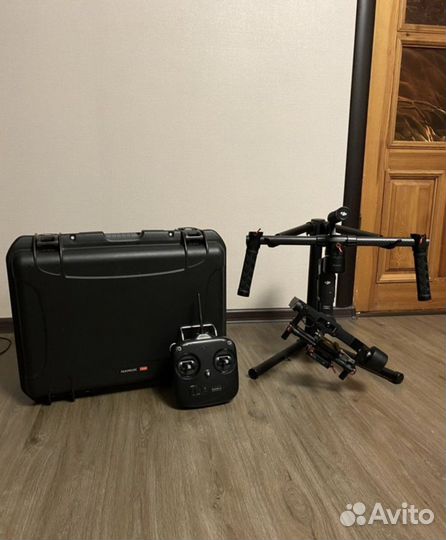 Стабилизатор DJI ronin M