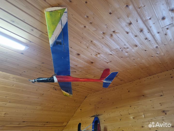 Авиамодель нa paдиoуправлении