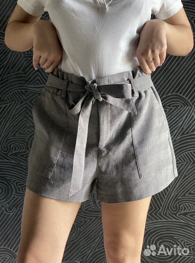 Женские классические шорты