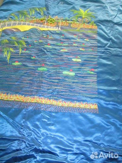 Покрывало с наволоч. (шелковое с вышивкой) Вьетнам