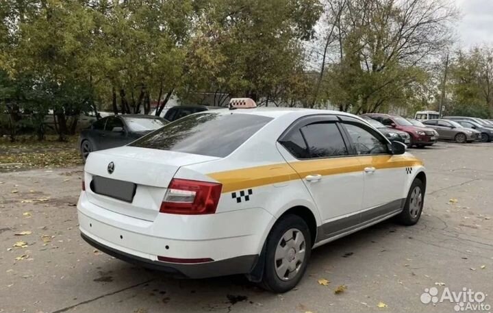 Skoda Octavia 1.6 AT, 2019, 165 000 км