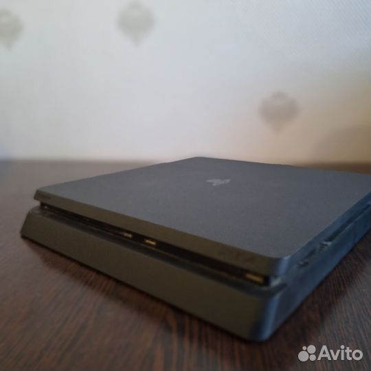 Ps4 slim 1tb