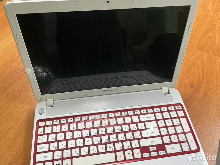 Ноутбук. Диагональ экрана 39 см