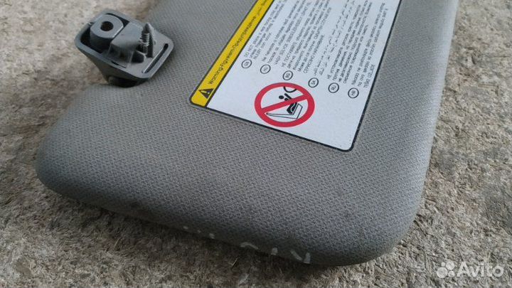 Козырек солнцезащитный правый Kia Rio 3 2011-2017