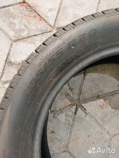 Pirelli Ice Zero FR 235/55 R20