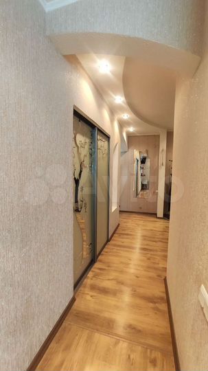 3-к. квартира, 92 м², 9/10 эт.