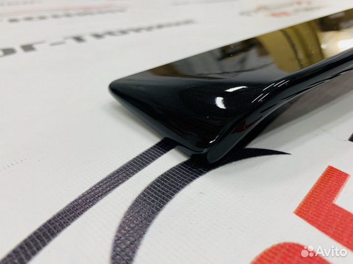 Спойлер на стекло Mercedes W212 E черный Тайвань