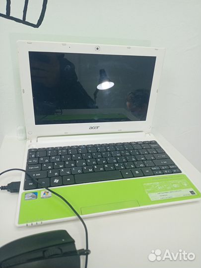 Нетбук acer aspire one