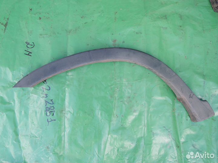Накладка крыла переднего левого Honda CR-V II