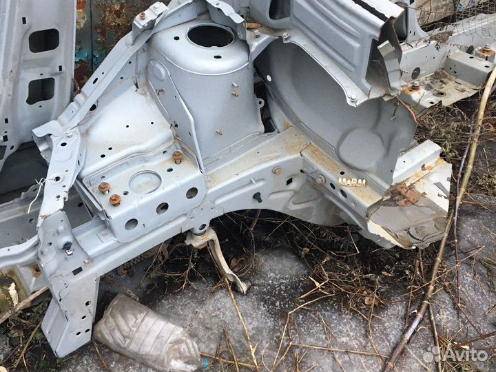 Лонжерон nissan note