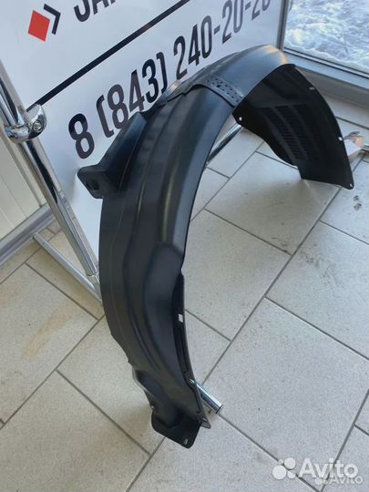 Подкрылок передний правый Kia Rio 2