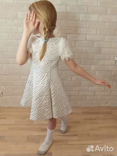 Нарядное платье для девочки