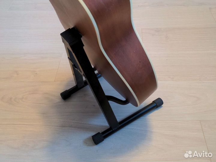 Стойка держатель для гитары J40B
