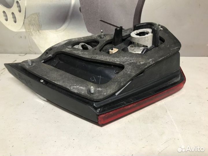 Фонарь задний правый Toyota Camry ACV50