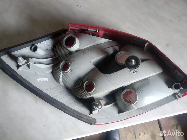 Фара правая задняя Skoda