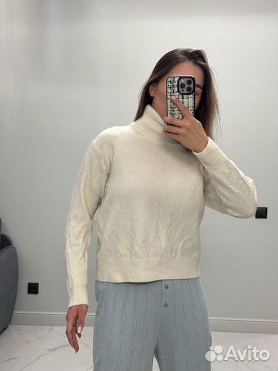 Свитер uniqlo l