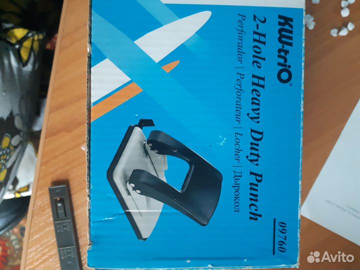 Дырокол 2х дырый