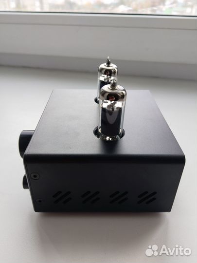 Гибридный усилитель Douk Audio ST-01