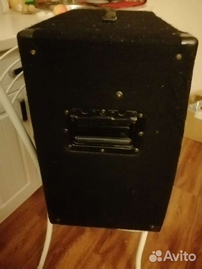 Басовый комбоусилитель Laney RB3 65ватт