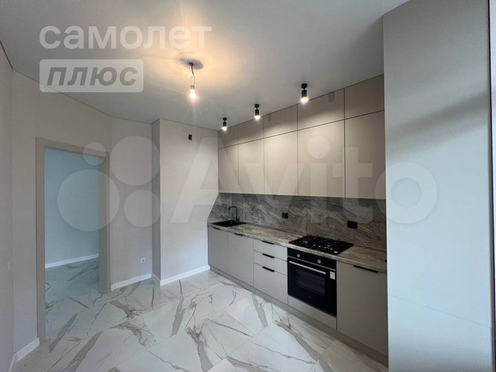 2-к. квартира, 55 м², 11/18 эт.