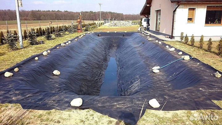Мембрана для водоема