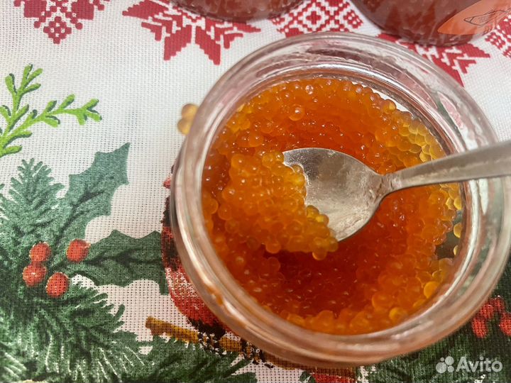 Красная икра кеты и форели