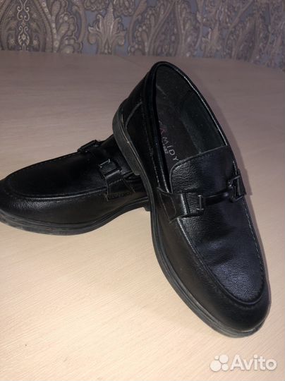 Продам ботинки