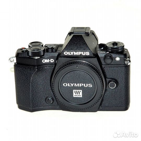 Olympus OM-D E-M5 II body + допы