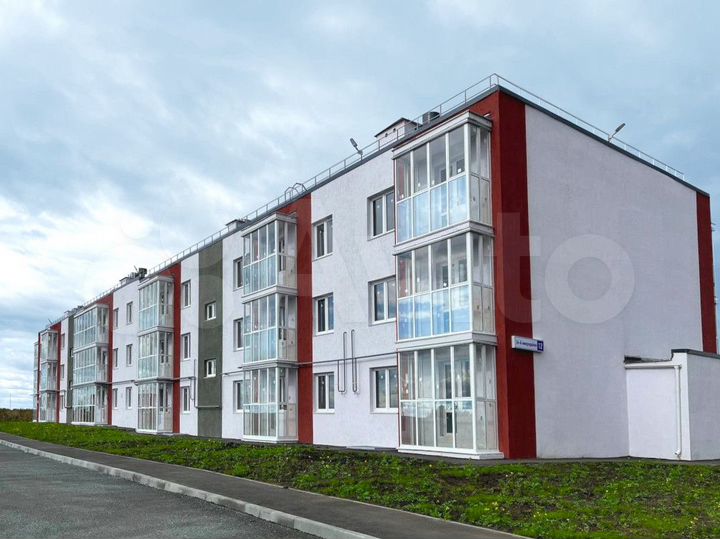 3-к. квартира, 82,3 м², 1/3 эт.