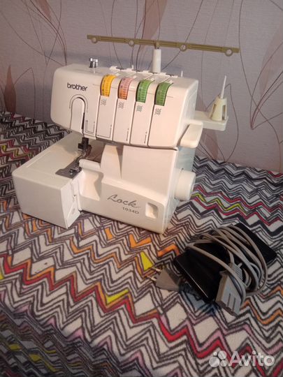 Оверлок Brother 1034D