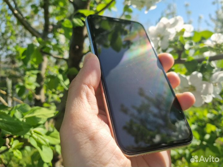 iPhone Xs, 256 ГБ