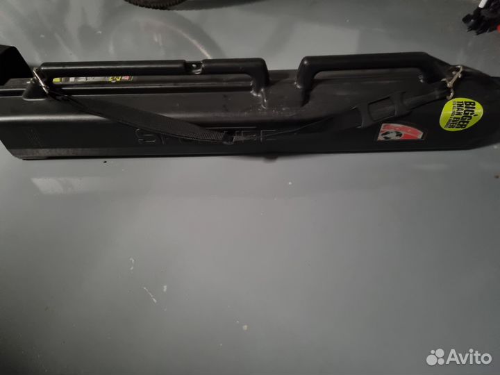 Чехол для пары горных лыж пластиковый на колесах