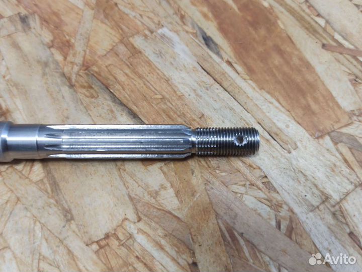 Гребной вал suzuki DT9.9-DF15 57610-93901