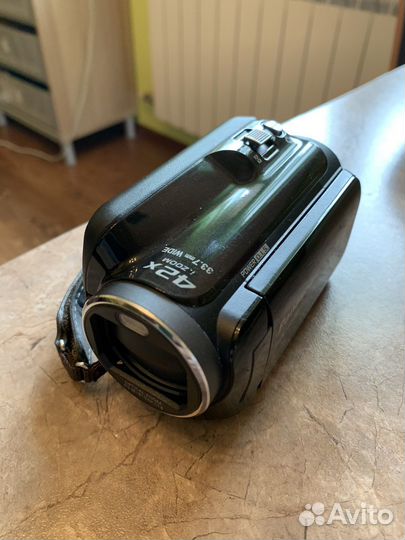 Видеокамера panasonic HDC-HS80