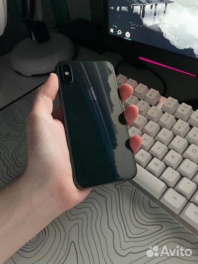 iPhone X, 64 ГБ