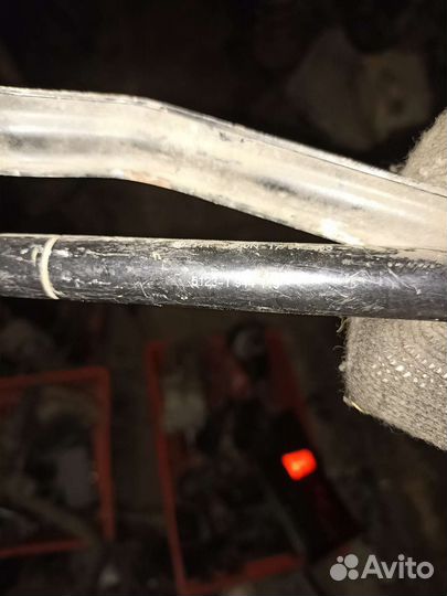 Амортизатор капота BMW 5 серии Е34