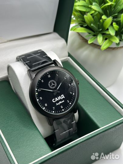 Именные мужские женские наручные часы с именем