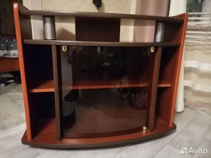 Тумба под телевизор