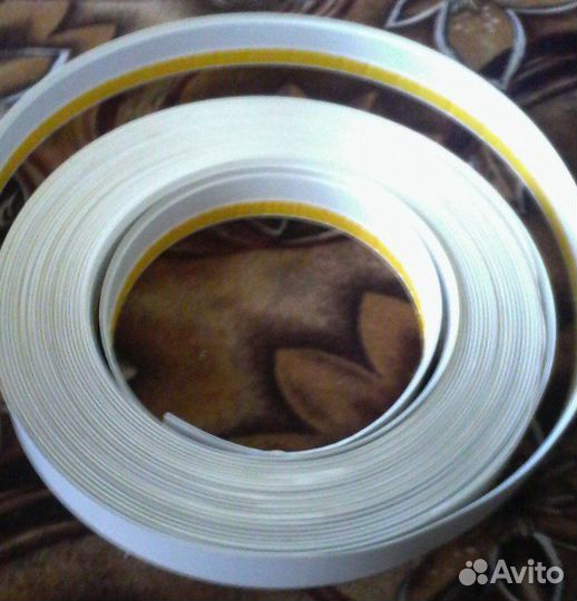 Нащельник самоклеящийся