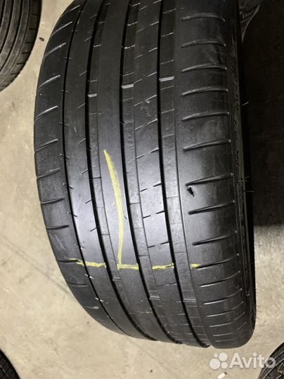 Michelin Pilot Super Sport Acoustic 245/35 R20