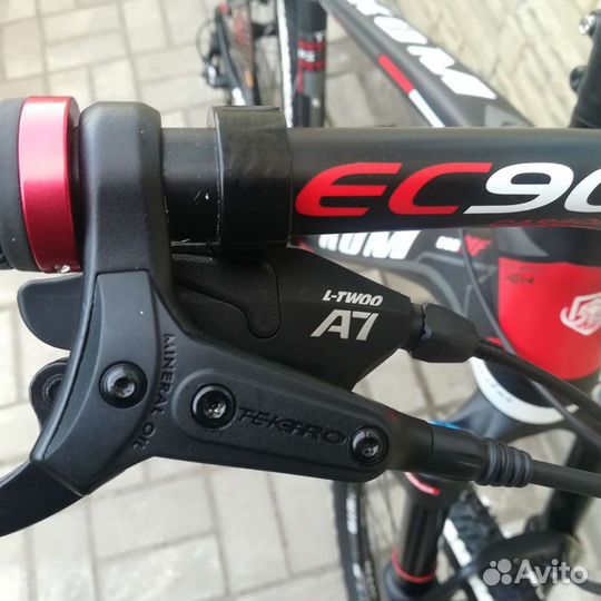 Велосипед KOM Carbon 008MF новый