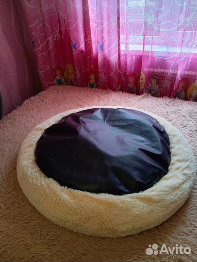 Лежанка для собак