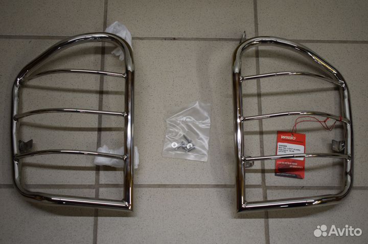 Toyota Rav-4 2000-2005 г. Защита фонарей новая