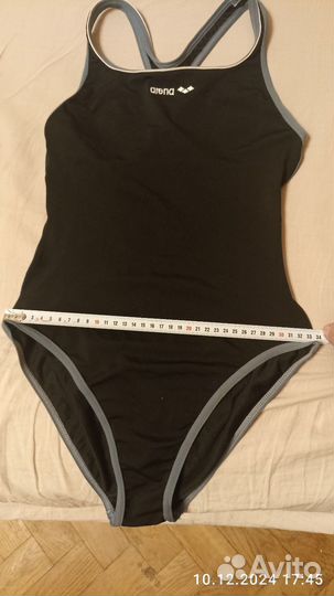 Arena купальник женский