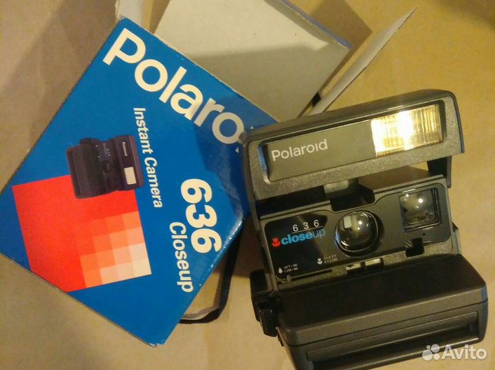 Плёночный фотоаппарат Polaroid 636 closeup