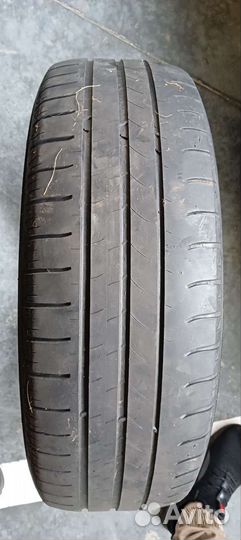 Michelin Defender XT 205/65 R15
