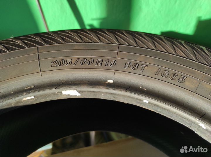 Yokohama Ice Guard IG65 205/60 R16 99T