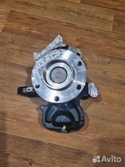 Кулак поворотный Crafter