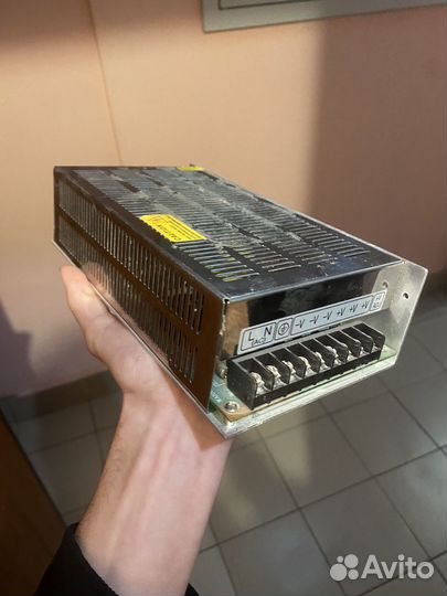 Блок питания для светодиодной ленты